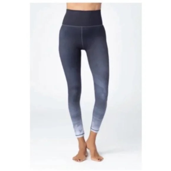 NWT Sol and Mane Mudra Full Leggings Charcoal Size Small - Picture 2 of 9